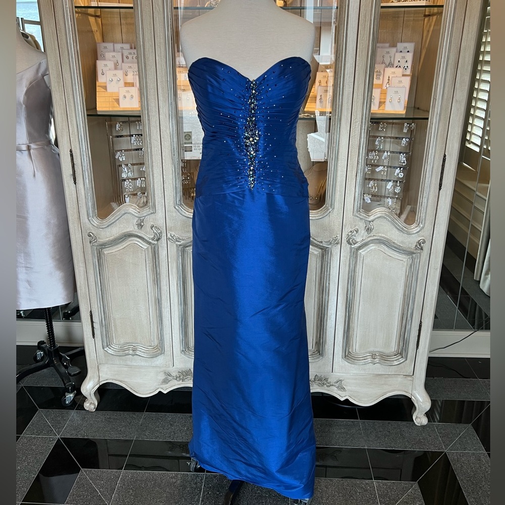 Montage gown with shawl